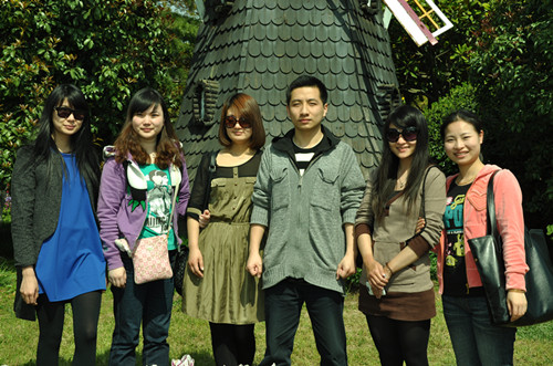 k1体育地产  筑亮新生涯