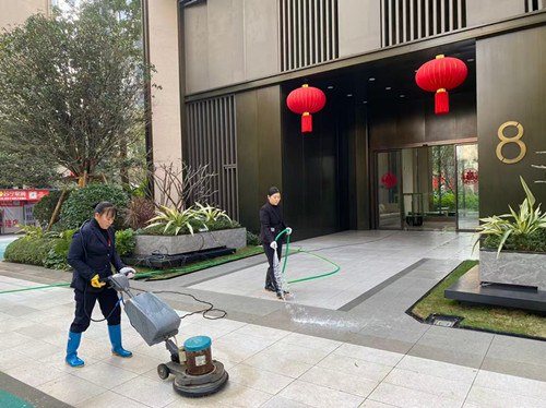 服务“不打烊” 坚守暖团圆  旺都物业把年味藏在每一份坚守里