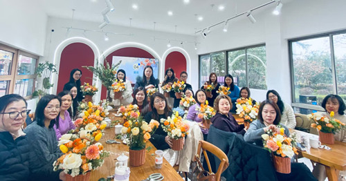 匠心筑梦绽青春  巾帼聚力启新程  集团各级工会开展多彩活动欢庆“三八”妇女节